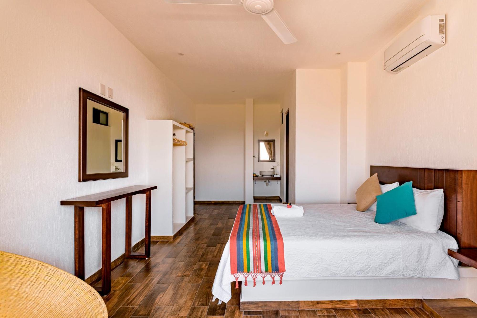 Punta Kai Hotel & Hostal Puerto Escondido  Rum bild